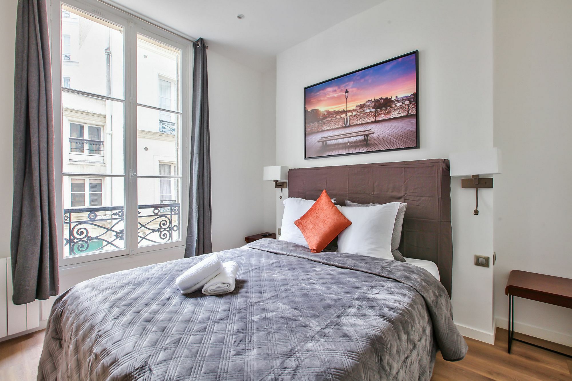 63 Luxury Flat Champs Elysees 1c Paris