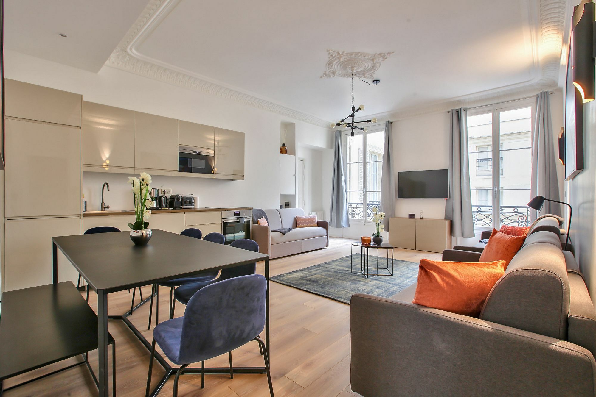 63 Luxury Flat Champs Elysees 1c Paris